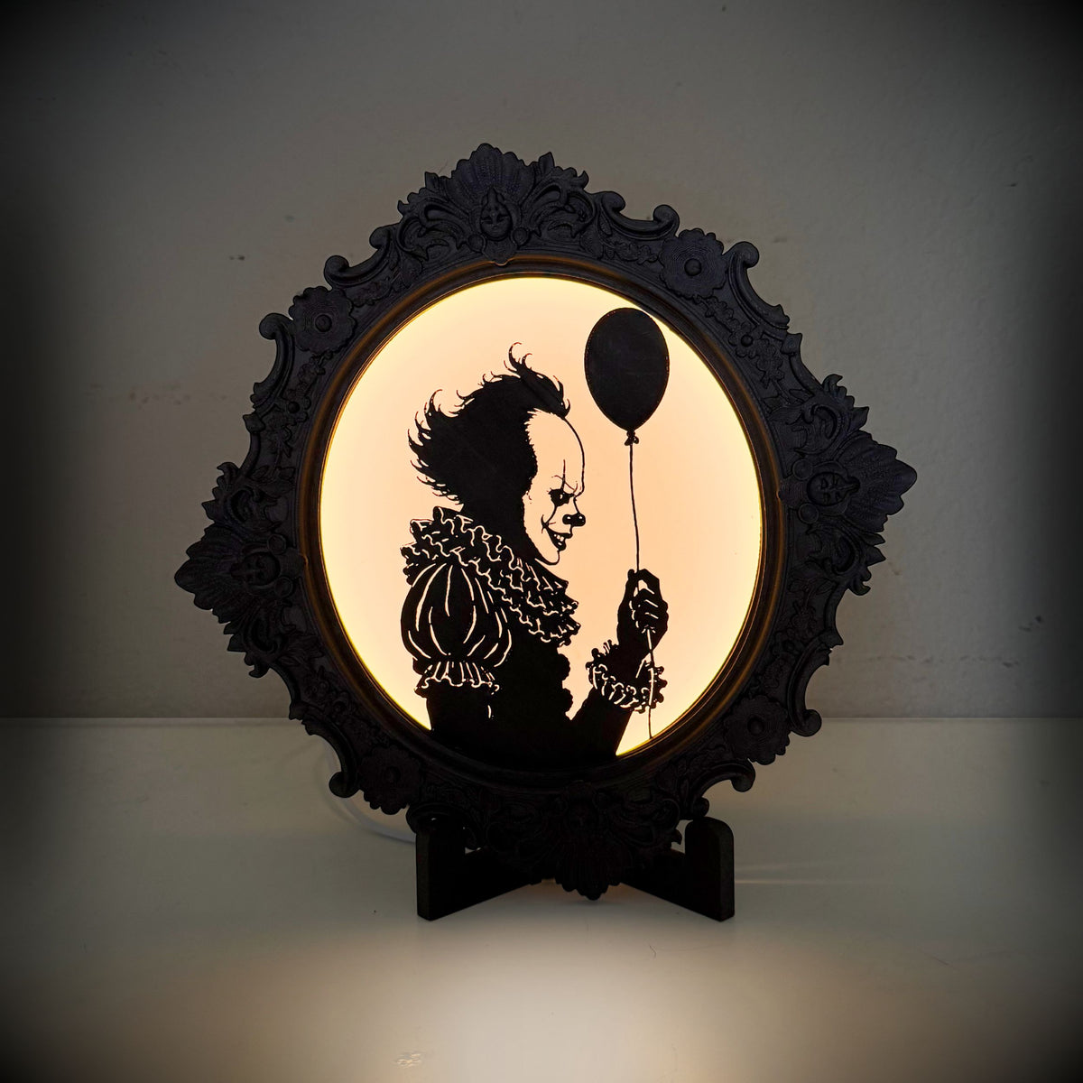 The Haunted Portrait - Ornate Gothic Pennywise Illuminated Art Frame